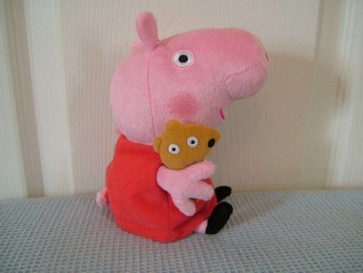 Peppa Pig - Ty Beanie - 8 inch - Click Image to Close